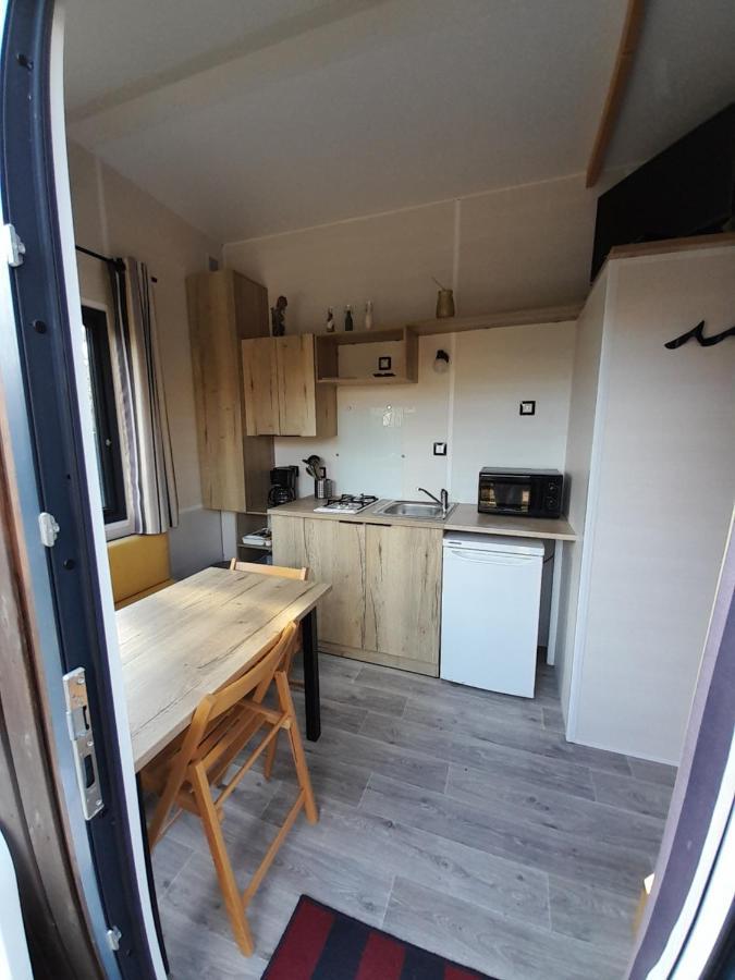 Maison Tiny House 2 Chambres Soulac A 500M Plage Екстер'єр фото